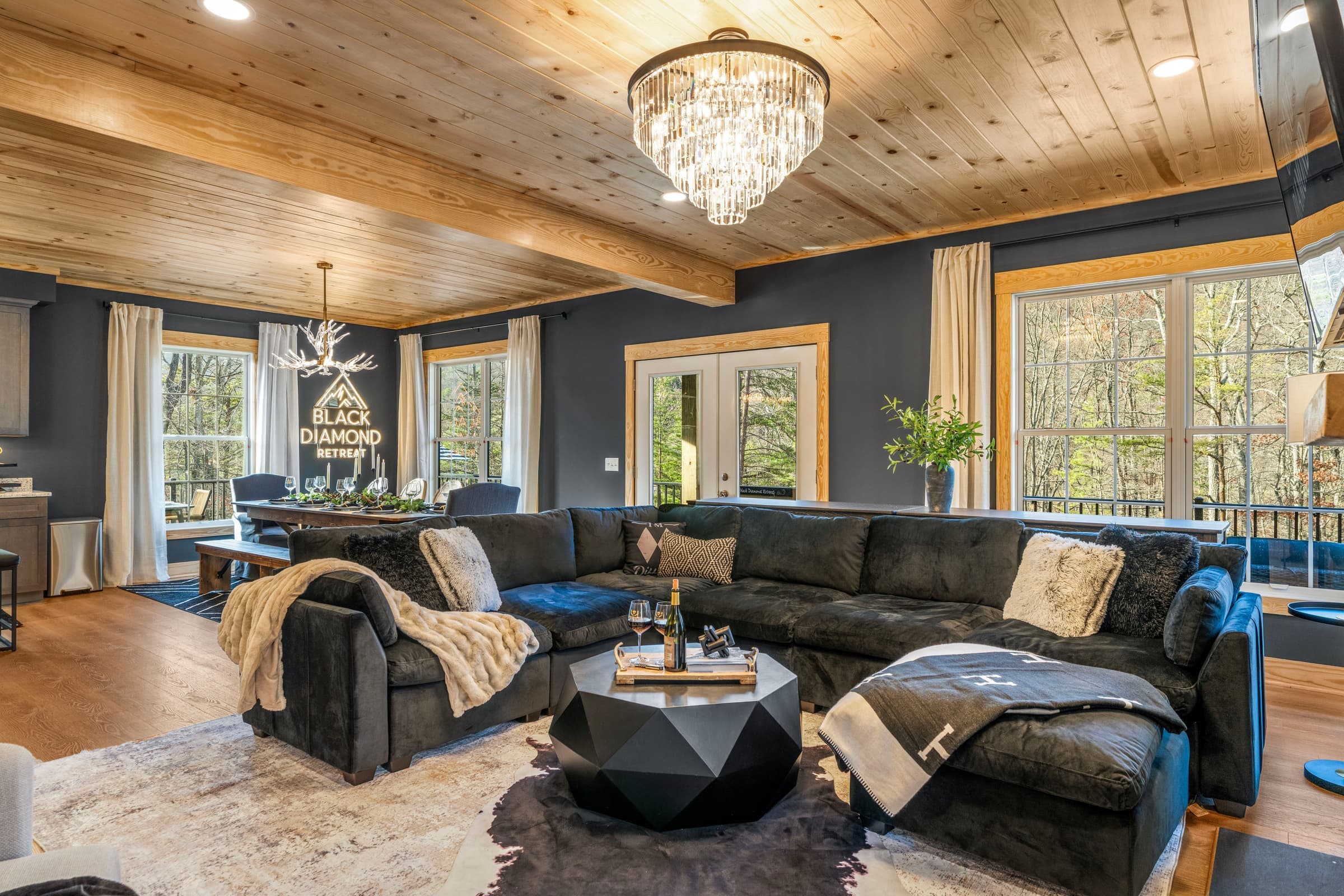 Grand living room with chandelier